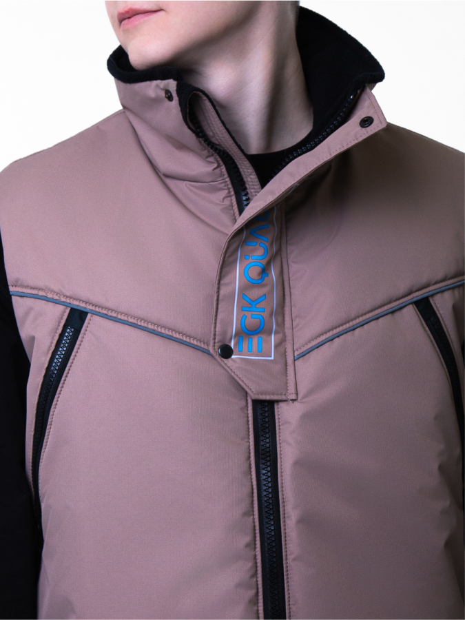 Жилет утеплённый